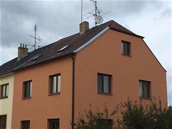 Rekonstrukce střechy - Ledenická -  České Budějovice - před rekonstrukcí 